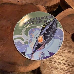 Classic Disney 2000 Leagues collectors plate